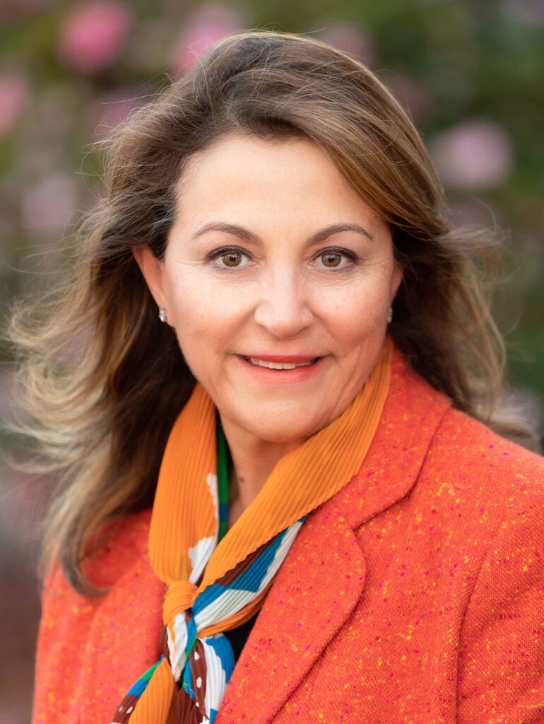 Sonbol Aliabadi headshot