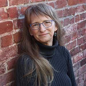 Headshot of Lisa Redfern