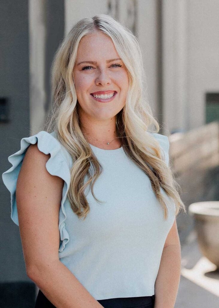 Megan Wetzel Headshot