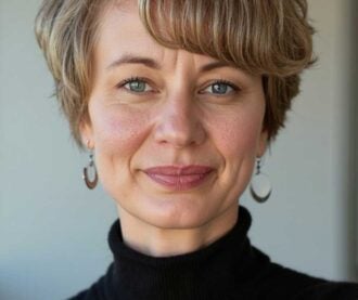 Jennesa Datema Headshot