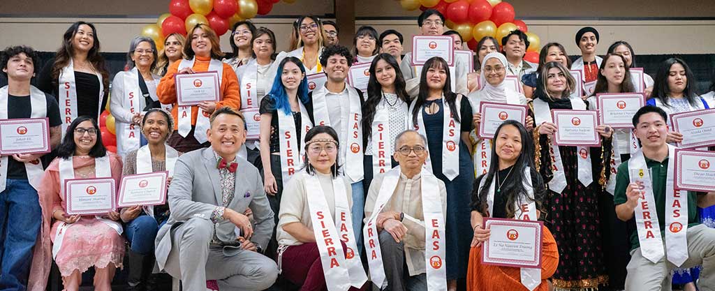 Community Eas Grad S26