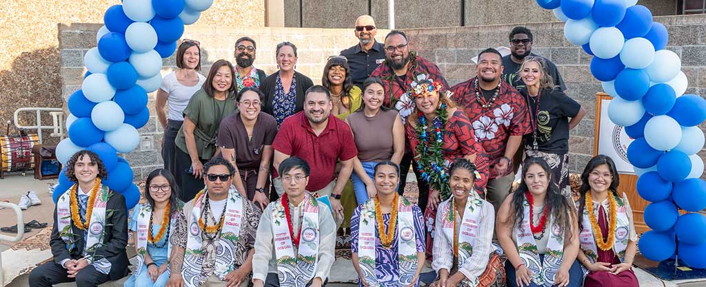Community Uso Grad S26